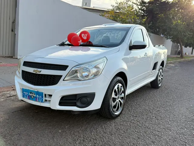 Carro Chevrolet Montana 2017 LS 1.4 (Flex)