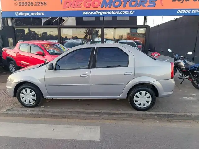 Carro Renault Logan 2011 Authentique 1.0 16V (flex)