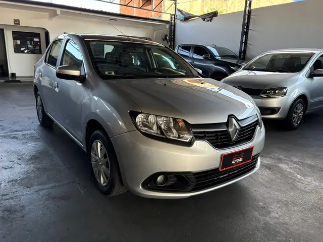 Carro Renault Logan 2015 Expression 1.0 16V (flex)