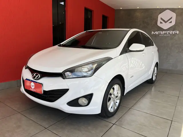 Carro Hyundai HB20S 2014 1.6 Comfort Plus (Flex)