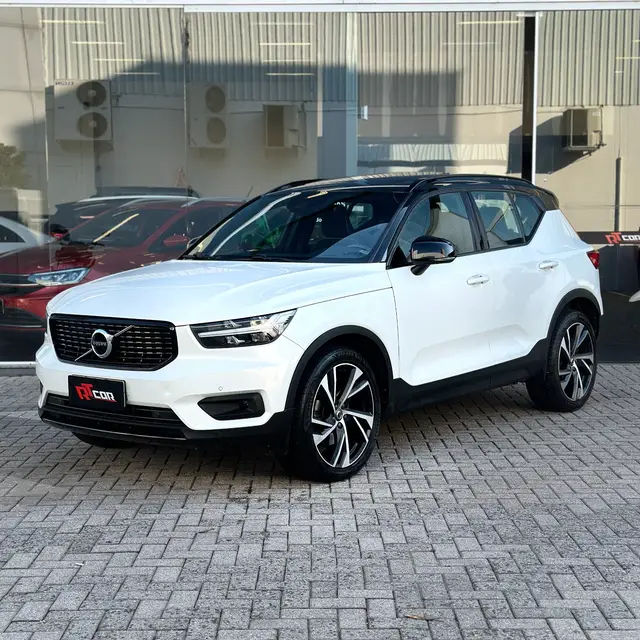 Carro Volvo XC40 2020 2.0 T5 R-Design AWD