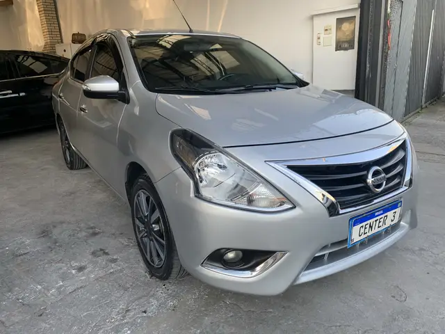 Carro Nissan Versa 2018 1.6 16V SL FlexStart CVT (Flex)