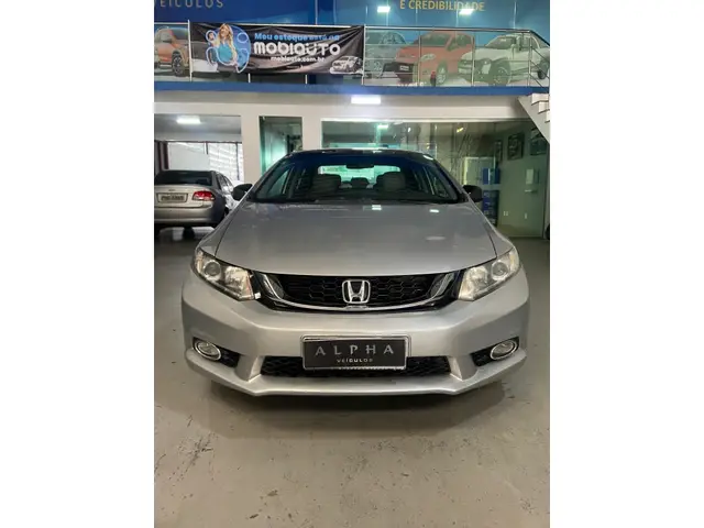 Carro Honda Civic 2012 New  LXS 1.8 16V i-VTEC (Flex)