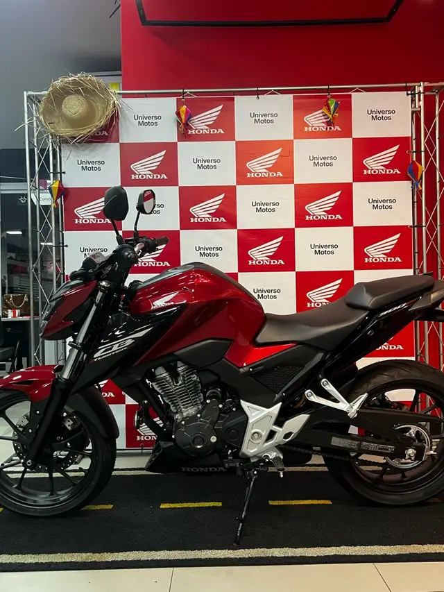 Moto Honda CB 300F Twister 2025 (ABS)