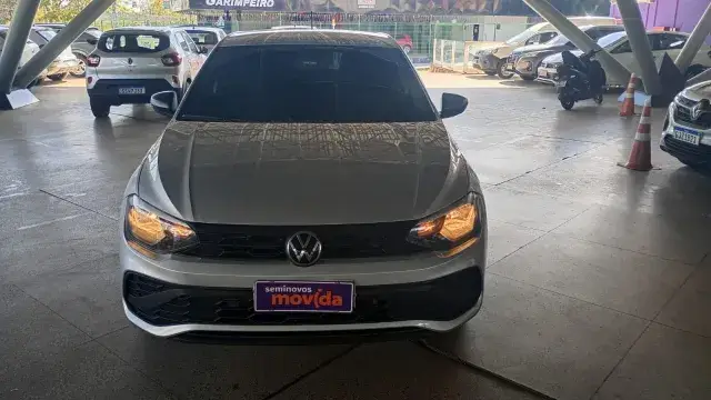 Carro Volkswagen Polo 2024 Track 1.0 Flex 12V 5p