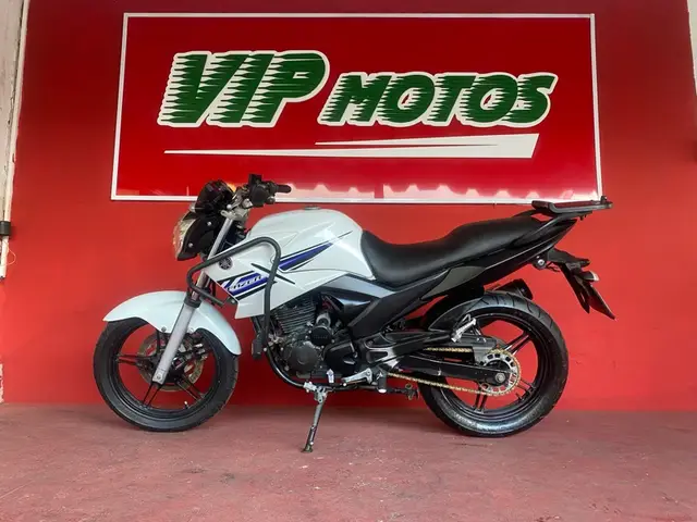 Moto Yamaha YS 250 Fazer 2014 Racing Blue