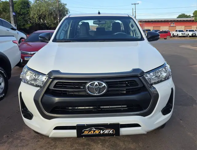 Carro Toyota Hilux Cabine Dupla 2024 STD Power Pack 4x4 2.8 Diesel