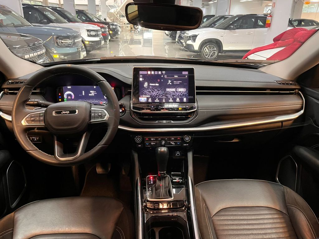 Commander Longitude 1.3 T270