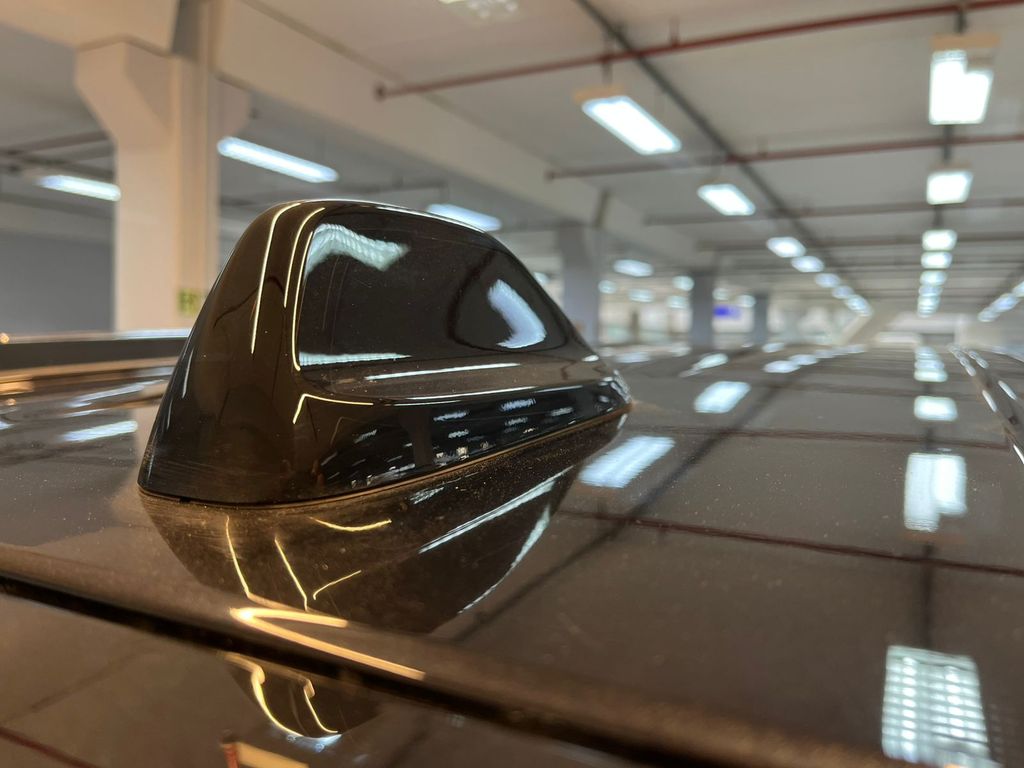 Commander Longitude 1.3 T270