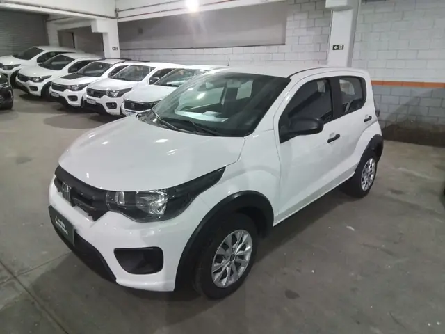 Carro Fiat Mobi 2024 Trekking 1.0