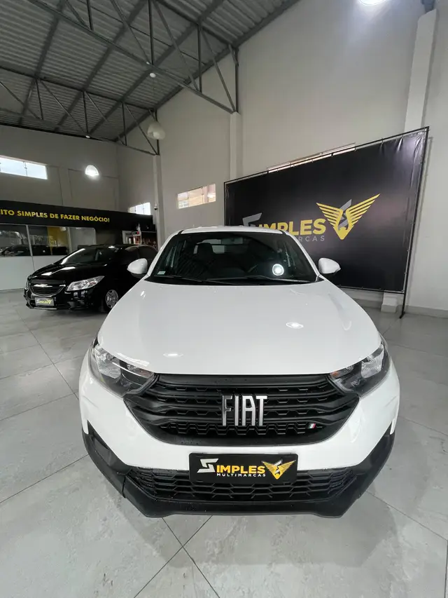 Carro Fiat Strada 2023 Freedom 1.3 CD (Flex)