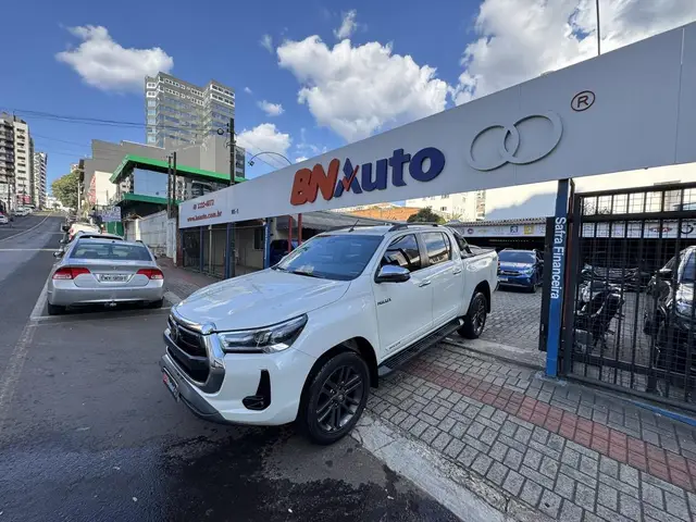 Carro Toyota Hilux Cabine Dupla 2022 SRX 2.8 TDI CD 4x4 (Aut)