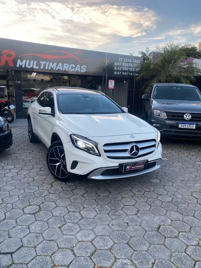 Carro Mercedes-Benz GLA 200 2015 GLA 200 1.6 Vision