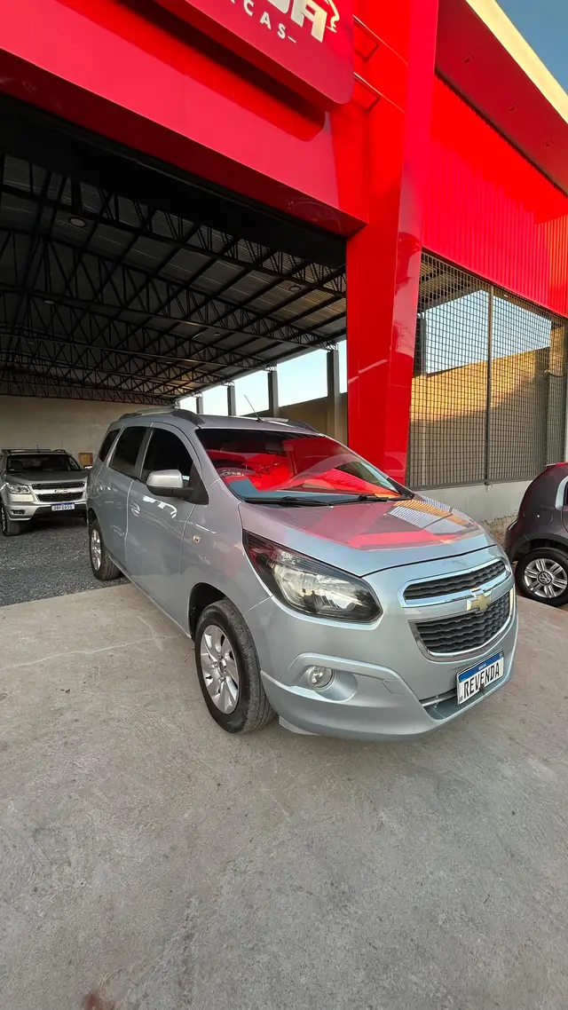 Carro Chevrolet Spin 2013 LTZ 7S 1.8 (Flex)