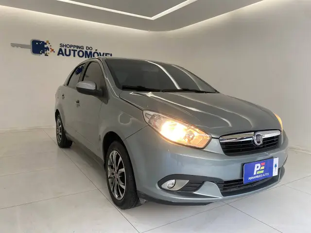 Carro Fiat Grand Siena 2014 Evo Attractive 1.4 8V (Flex)
