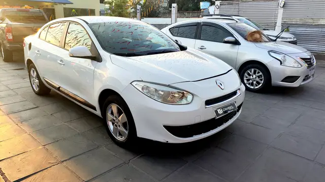 Carro Renault Fluence 2013 1.6 16V Expression (Flex)