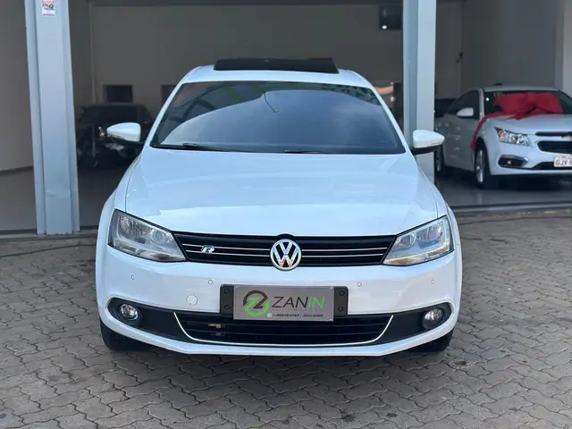 Carro Volkswagen Jetta 2014 2.0 Comfortline Tiptronic (Flex)