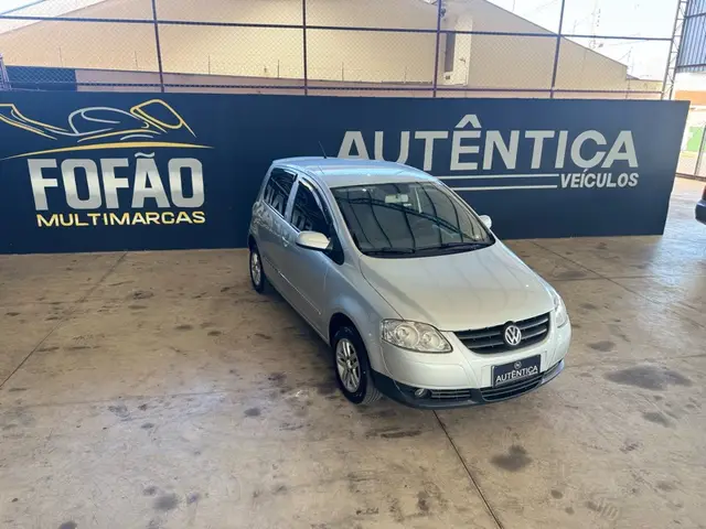 Carro Volkswagen Fox 2010 1.0 8V (Flex) 2p