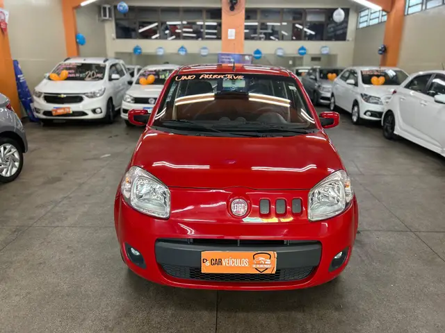 Carro Fiat Uno 2014 Vivace College 1.0 8V (Flex) 4p