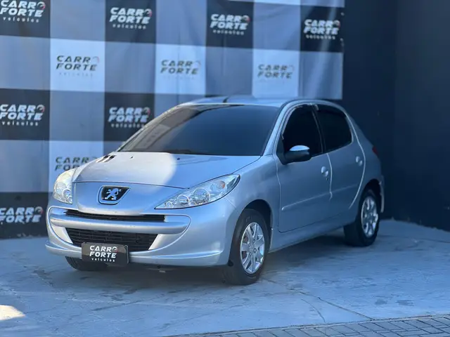 Carro Peugeot 207 2014 Hatch Active 1.4 (Flex)
