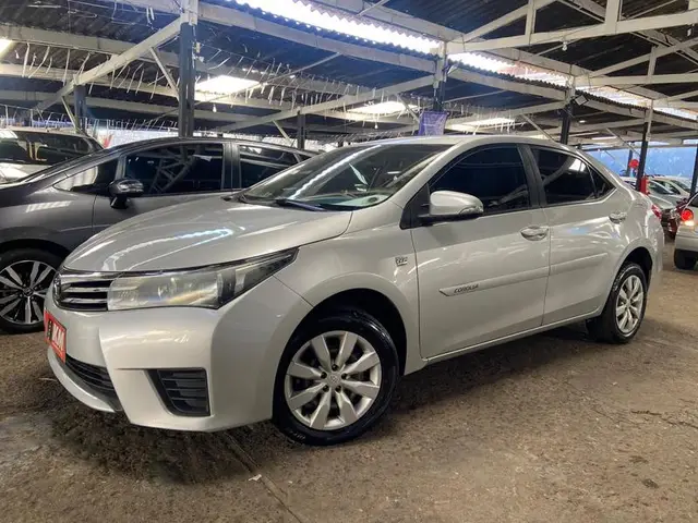 Carro Toyota Corolla 2016 1.8 GLi (Aut.)