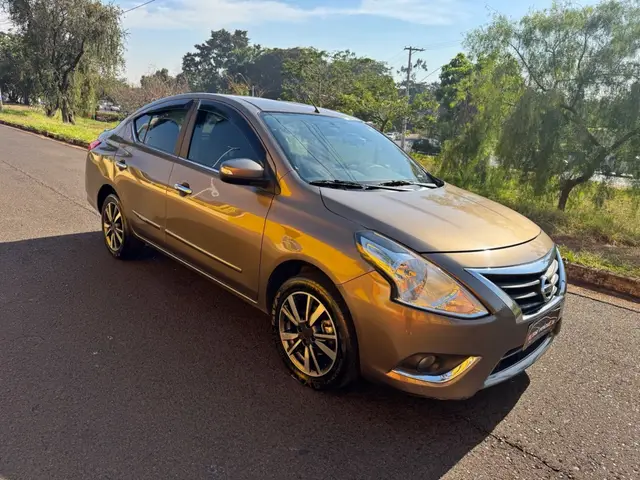 Carro Nissan Versa 2018 1.6 16V Unique CVT (Flex)