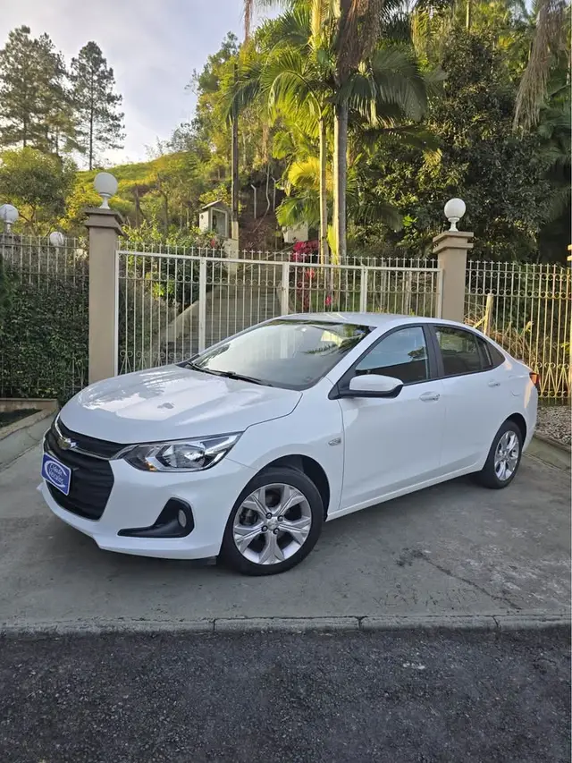 Carro Chevrolet Onix Plus 2023 LTZ 1.0 Turbo (Aut.)
