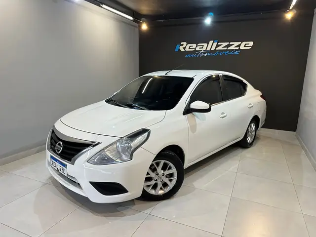 Carro Nissan Versa 2018 1.6 16V SV FlexStart CVT (Flex)