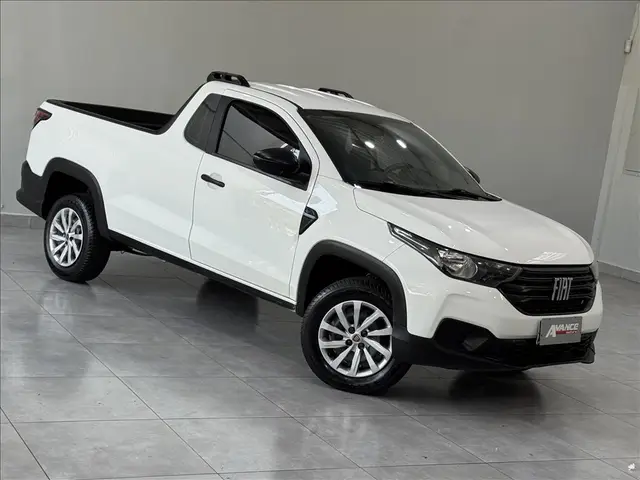 Carro Fiat Strada 2023 Endurance 1.4 Cabine Plus (Flex)