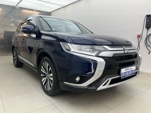 Carro Mitsubishi Outlander 2021 2.0 HPE CVT