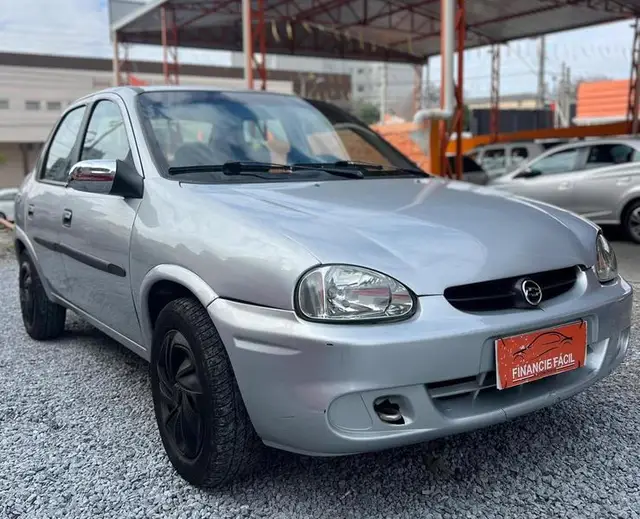 Carro Chevrolet Classic 2005 Corsa Sedan  Life 1.0 VHC