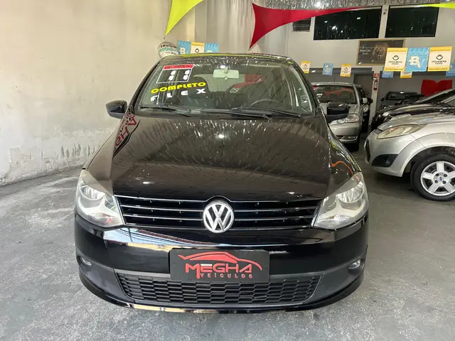 Carro Volkswagen Fox 2011 1.0 TEC (Flex) 2p