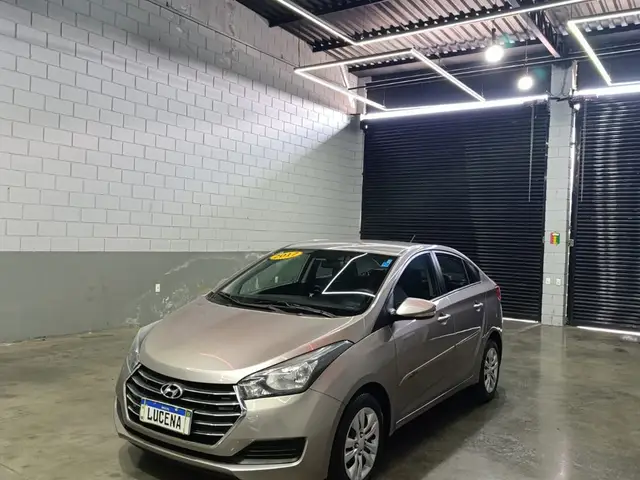 Carro Hyundai HB20S 2017 1.0 Comfort Plus (Flex)