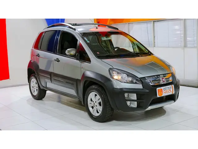Carro Fiat Idea 2011 Adventure 1.8 16V E.TorQ (Flex)