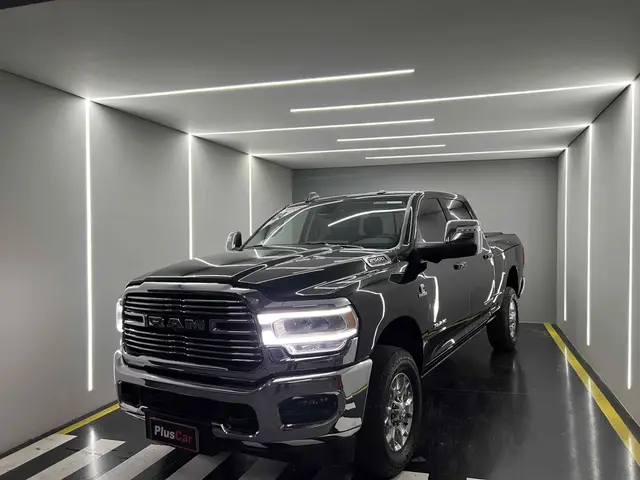 Carro RAM 2500 2024 Laramie 6.7 4X4