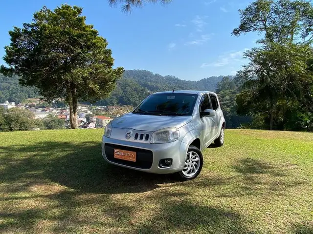 Carro Fiat Uno 2013 Vivace 1.0 8V (Flex) 4p