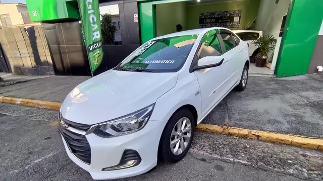 Carro Chevrolet Onix Plus 2023 LT 1.0 Turbo (Aut.)
