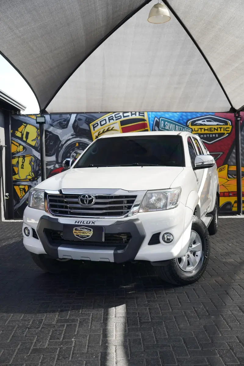 Toyota Hilux 2.7 SRV CD 4x4 (Flex) (Aut)