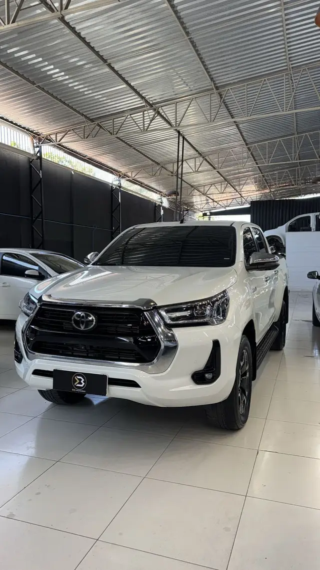 Carro Toyota Hilux Cabine Dupla 2022 SRX 2.8 TDI CD 4x4 (Aut)