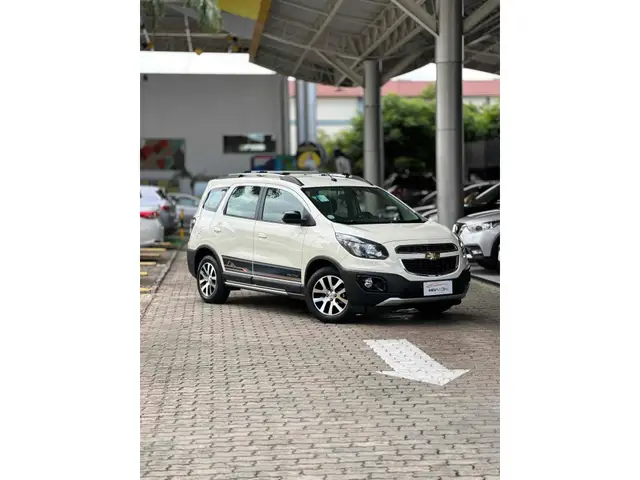 Carro Chevrolet Spin 2017 Activ 1.8 (Flex) (Aut)