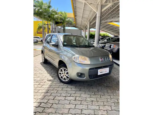 Carro Fiat Uno 2014 Vivace 1.0 8V (Flex) 4p