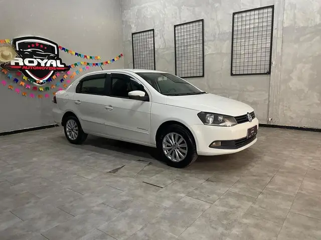 Carro Volkswagen Voyage 2015 1.6 VHT (Flex)