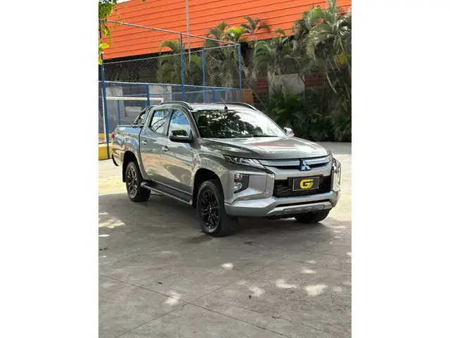 Carro Mitsubishi L200 Triton Sport 2023 HPE 2.4