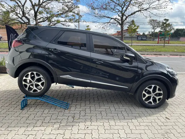 Carro Renault Captur 2020 Intense 2.0 16V SCe CVT (Flex)