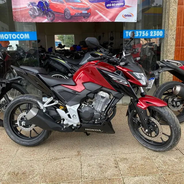 Moto Honda CB 300F Twister 2025 (ABS)