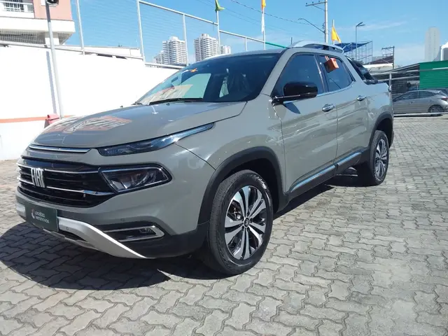 Carro Fiat Toro 2023 Volcano 2.0 TDI 4x4 (Aut)