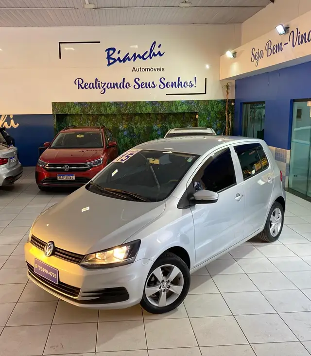 Carro Volkswagen Fox 2015 Trendline 1.6 MSI (Flex)
