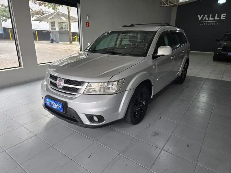 Fiat Freemont 2.4 16V Precision (Aut)