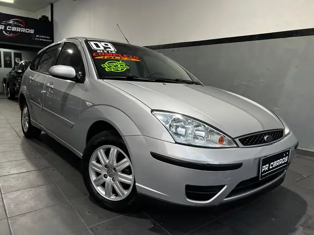 Carro Ford Focus Hatch 2009 GL 1.6 8V (Flex)