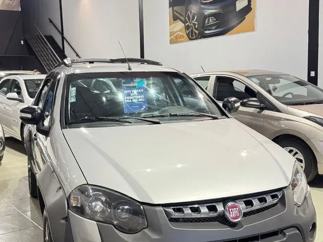 Carro Fiat Weekend 2015 Adventure 1.8 E.torQ (Flex)
